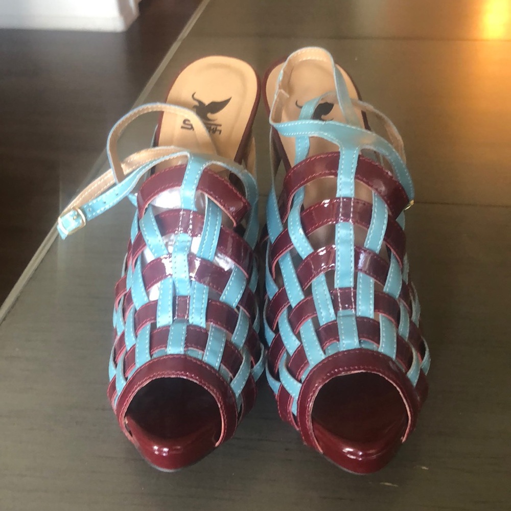 Shiek paten leather high heels
